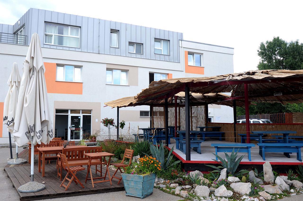 Hostel Dharma ริเยกา ภายนอก รูปภาพ